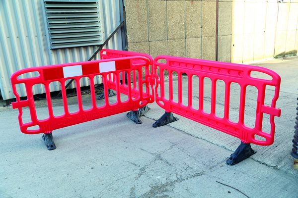 Chapter 8 Plastic Navigator Barrier (Non-Trip Foot) - Minimum order quantity of 5 Number-413