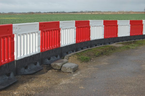 Strongwall barrier - Delivered in pallets of 18 No.-222
