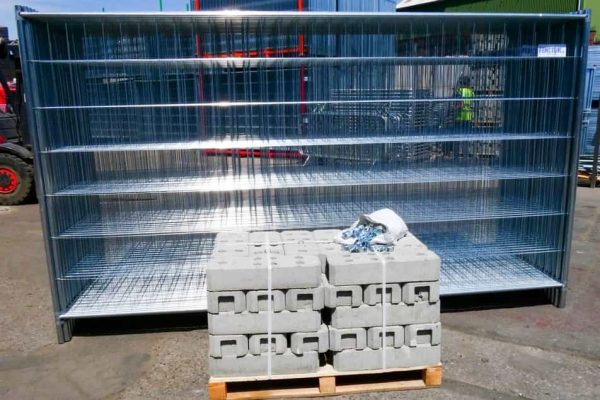40 Standard Panels with 40 Heavy Concrete feet Bundle (Special Offer - limited number)-0