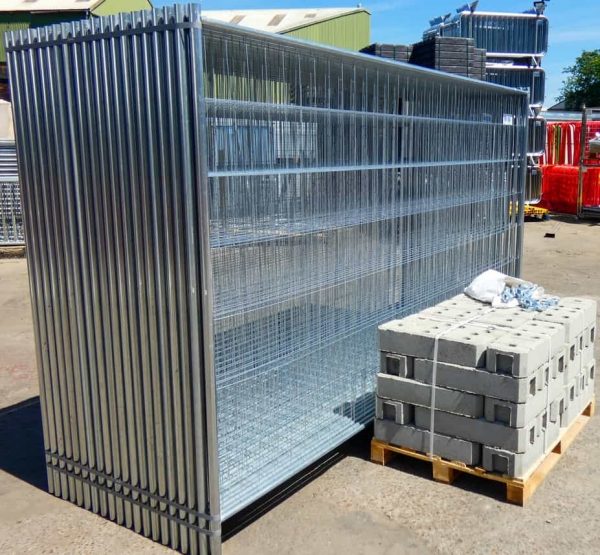 40 Standard Panels with 40 Heavy Concrete feet Bundle (Special Offer - limited number)-475